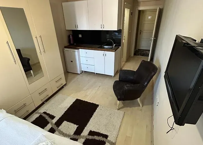 Hypatia Apartmanhotel 3*