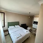 Hypatia Apart-hotel Trebizonda