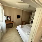 Hypatia Apart-hotel Trebizonda