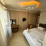 Hypatia Apart-hotel Trebizonda