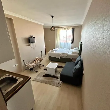 Hypatia Apartmanhotel