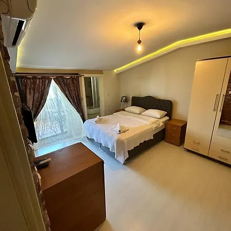 Apartmanhotel Hypatia 3*